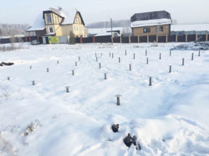 Установка свайно-винтового фундамента зимой